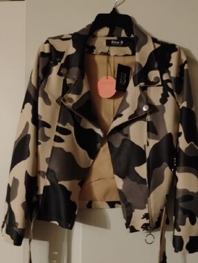 Blue B Women Gray Camo Biker Jacket